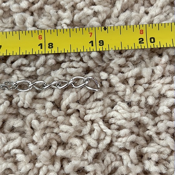 Elephant necklace made out of real silverware and the silverware is the spoon - Picture 4 of 4